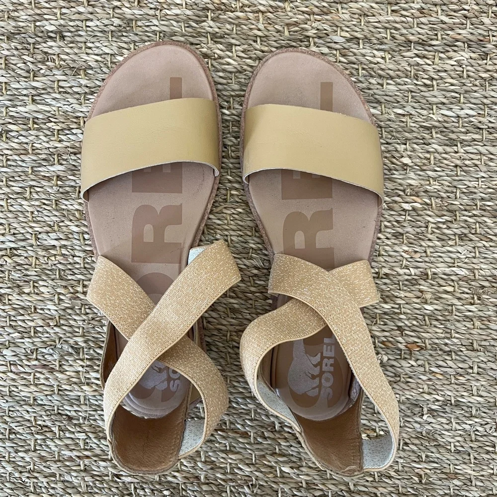 Sorel Women's Beige Cross-Strap Sandals, Size: 7 - Picture 1 of 9